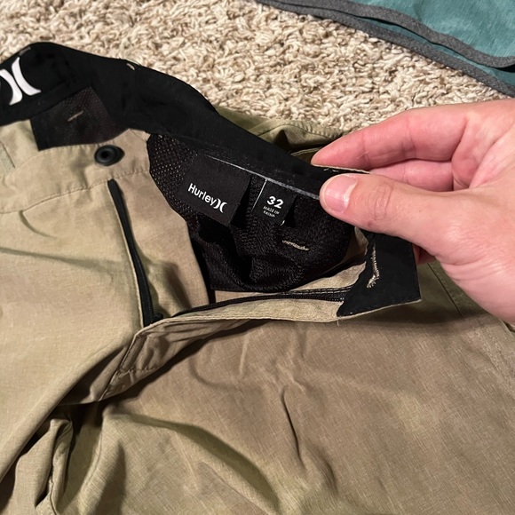 Hurley Phantom Golf Shorts - Picture 2 of 3